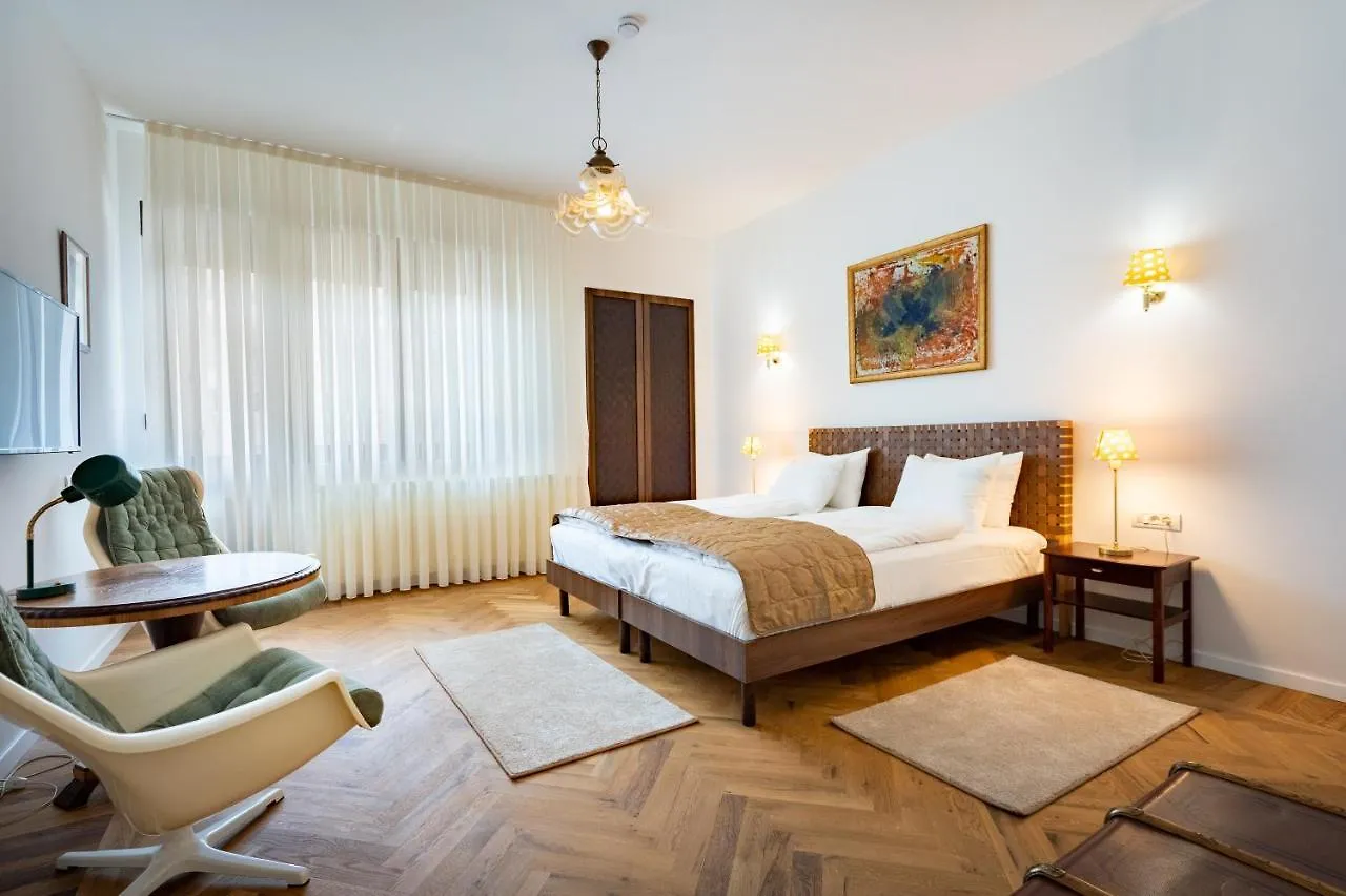 Nobel Boutique Aparthotel Bucharest 3*,